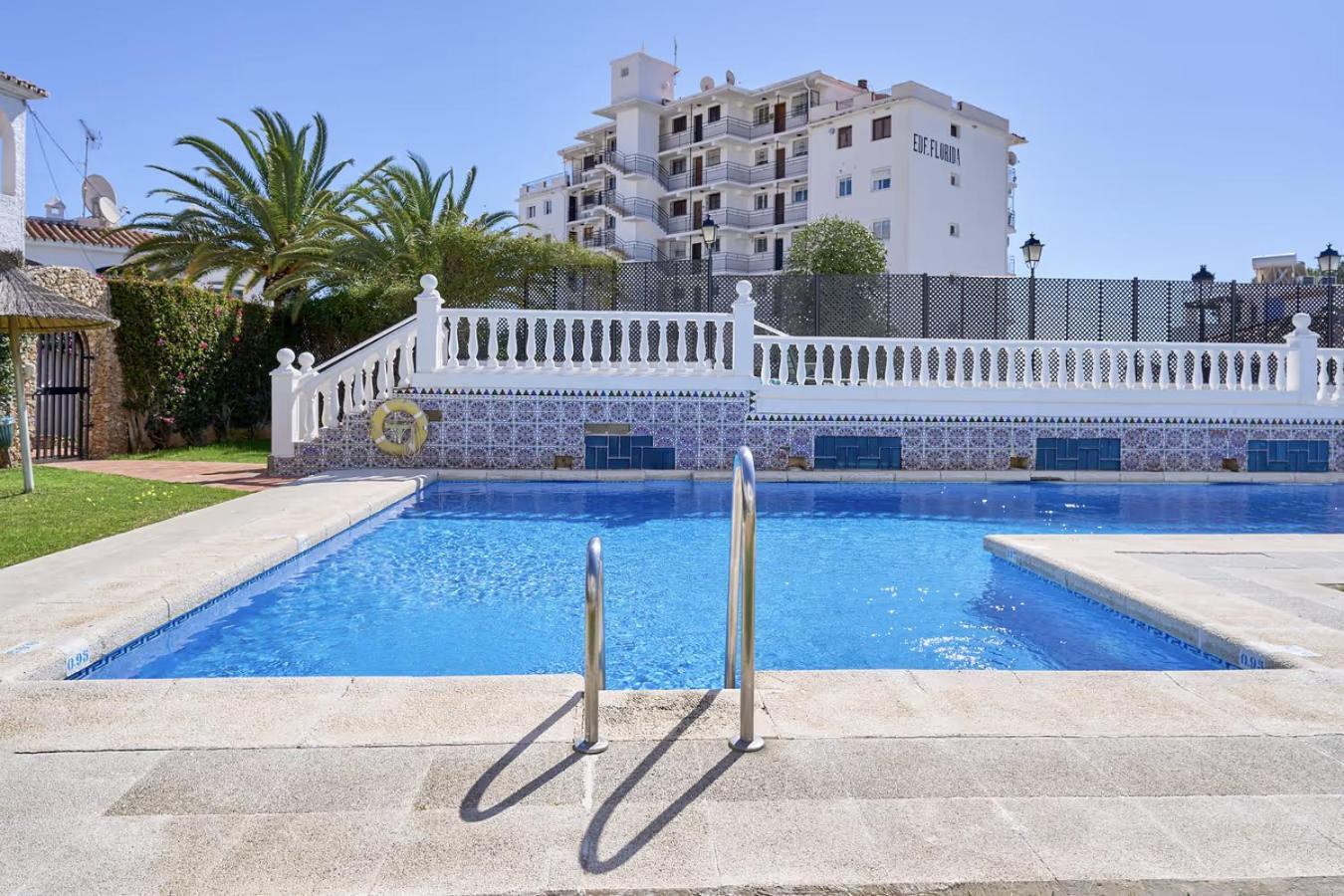 Villa Casa Lena Town House With Pool Nerja Exterior foto